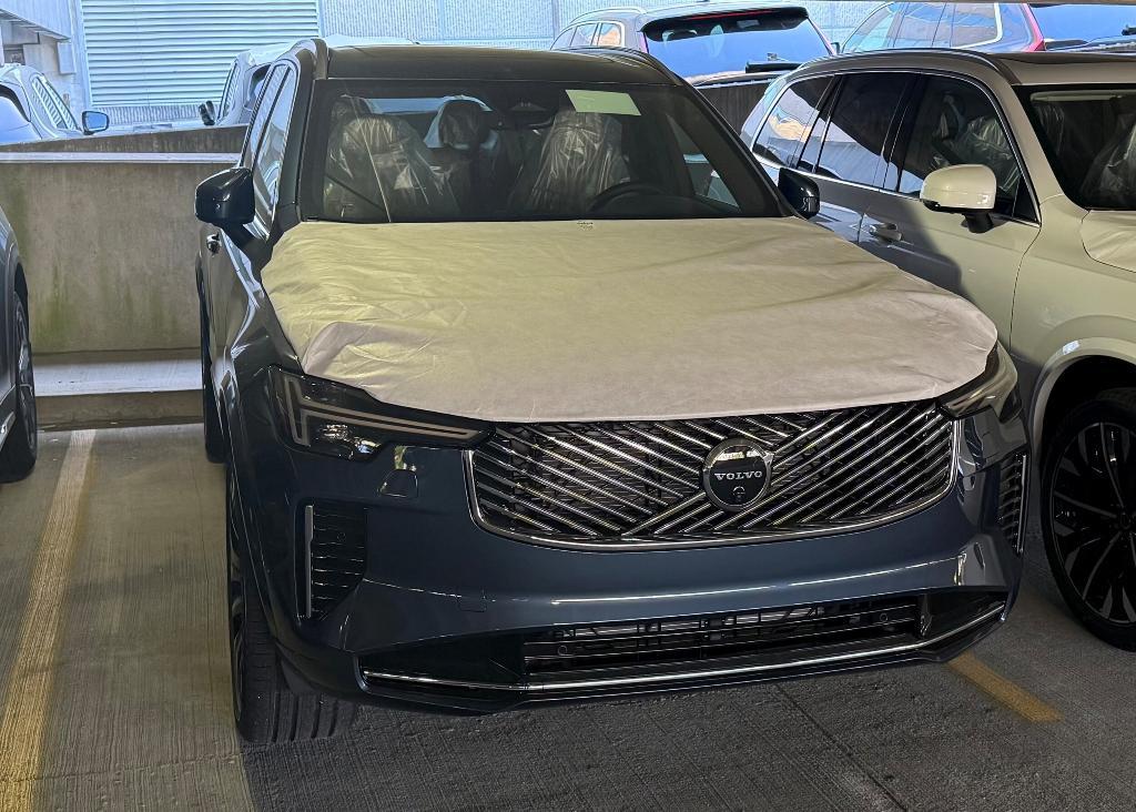 new 2025 Volvo XC90 car, priced at $69,155