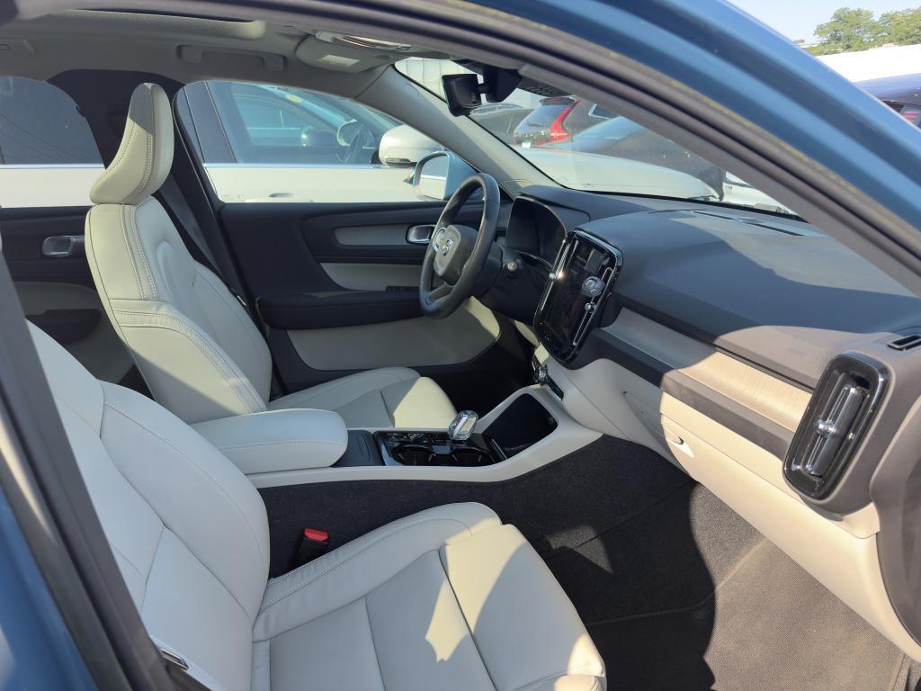 used 2023 Volvo XC40 car, priced at $32,920