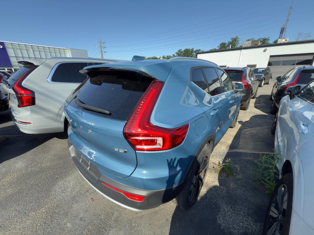 used 2023 Volvo XC40 car, priced at $32,920