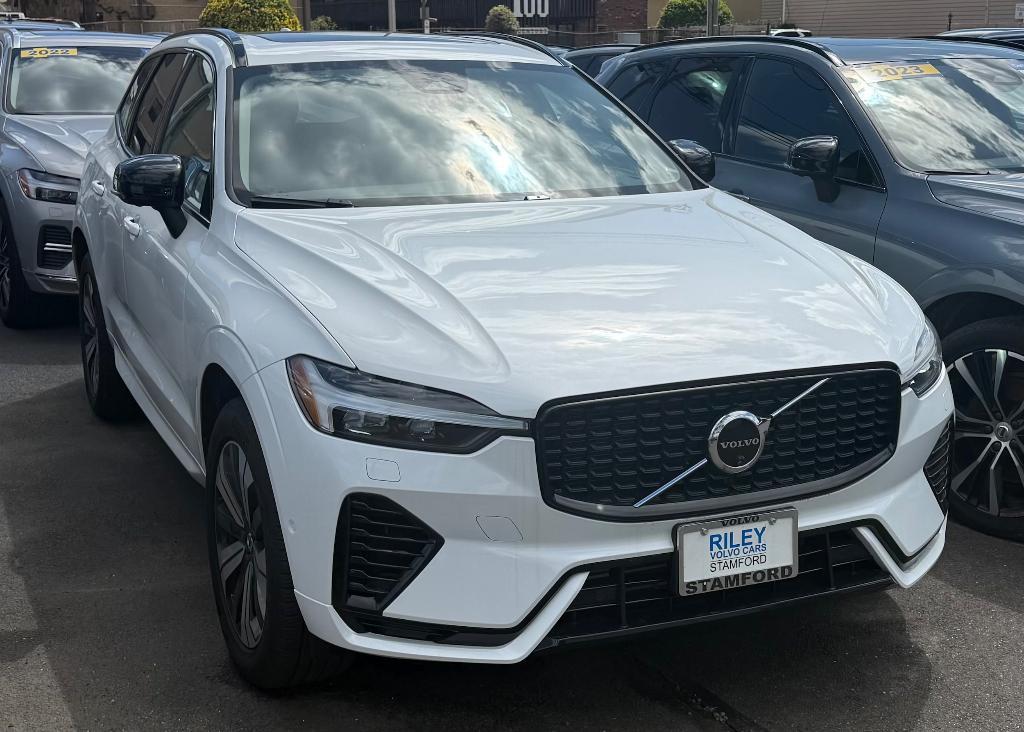 new 2025 Volvo XC60 Plug-In Hybrid car, priced at $65,825