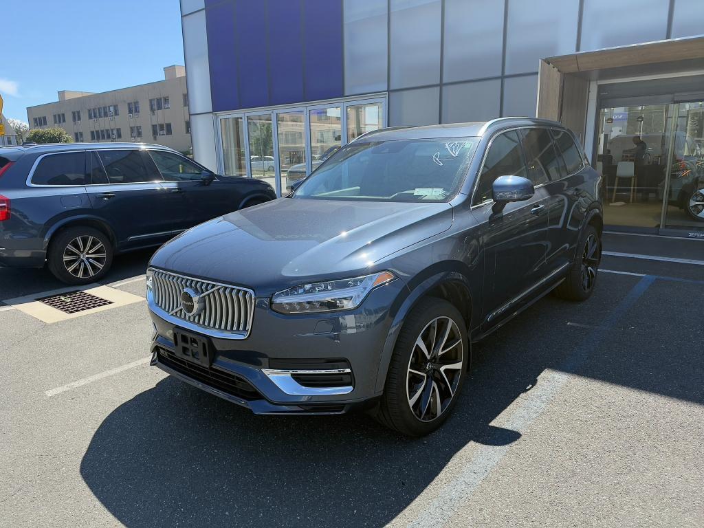 used 2022 Volvo XC90 Recharge Plug-In Hybrid car, priced at $42,216