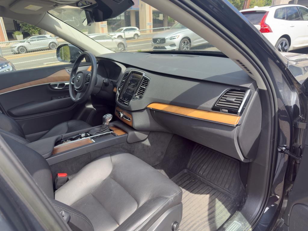 used 2022 Volvo XC90 car, priced at $36,332