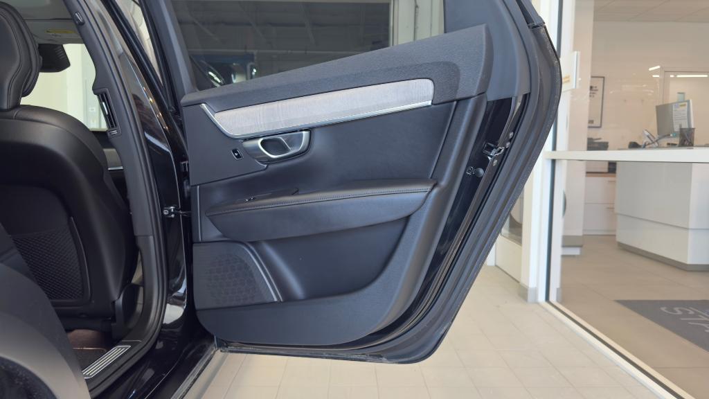 used 2024 Volvo V90 Cross Country car, priced at $58,078