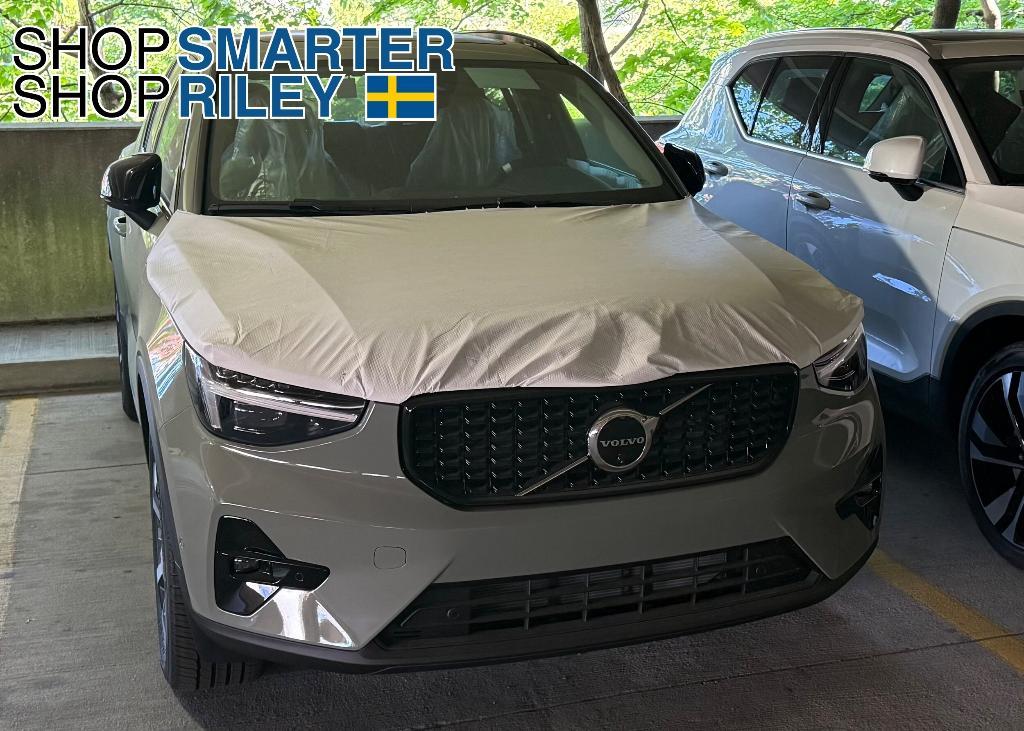 new 2025 Volvo XC40 car, priced at $48,335