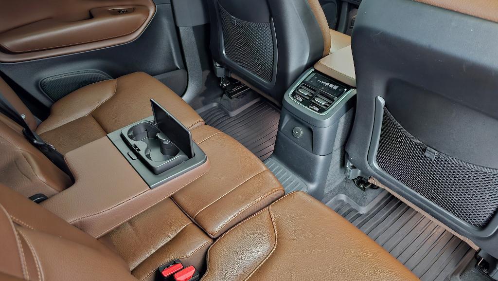 used 2023 Volvo XC90 Recharge Plug-In Hybrid car, priced at $56,316