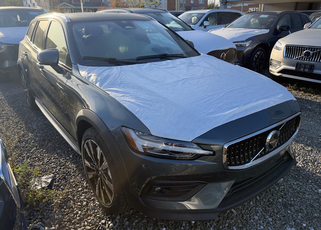 new 2026 Volvo V60 Cross Country car, priced at $63,582