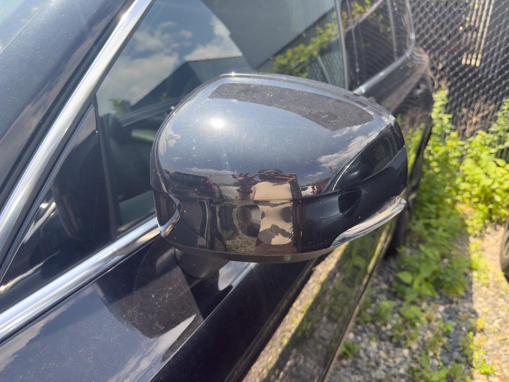 used 2022 Volvo XC90 car, priced at $34,635