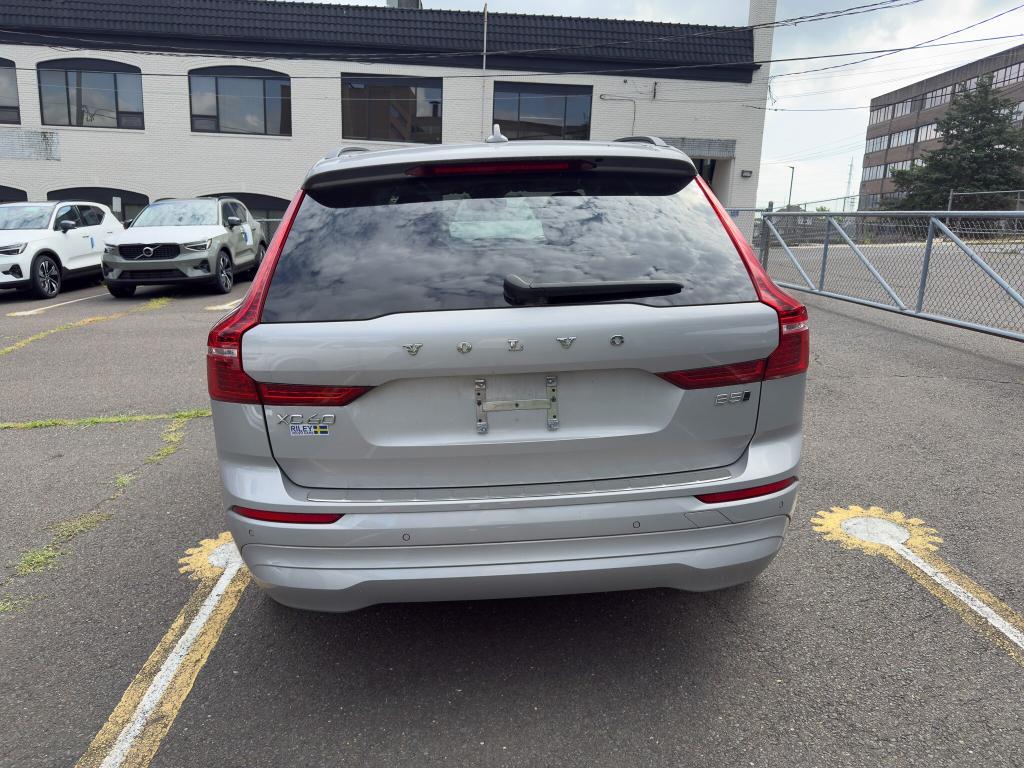 used 2023 Volvo XC60 car, priced at $31,237