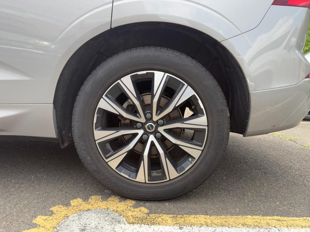 used 2023 Volvo XC60 car, priced at $31,237