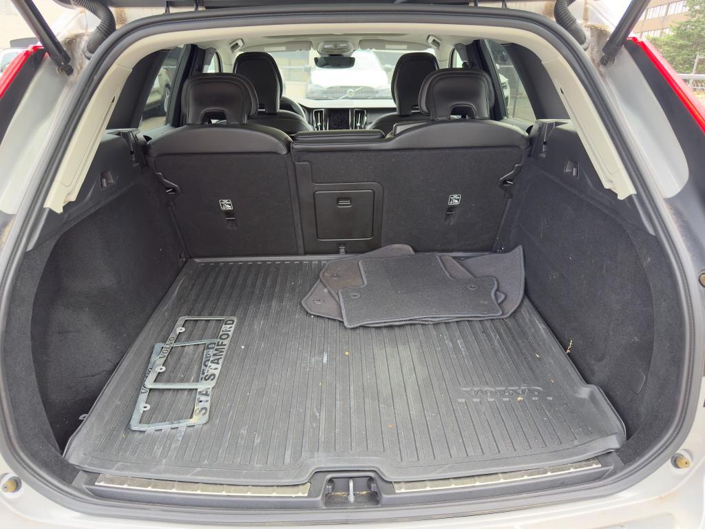 used 2023 Volvo XC60 car, priced at $31,237