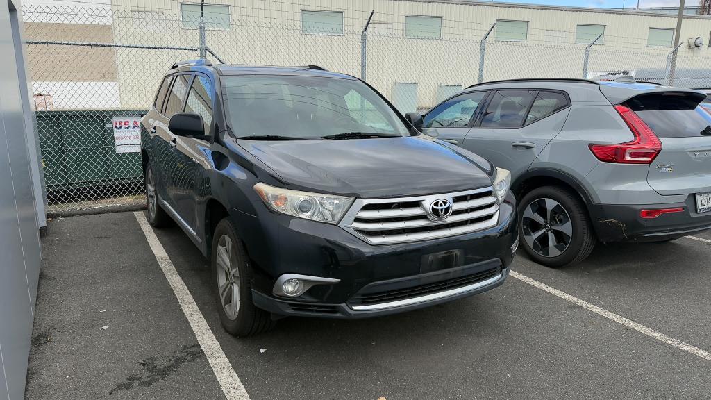 used 2011 Toyota Highlander car, priced at $13,604