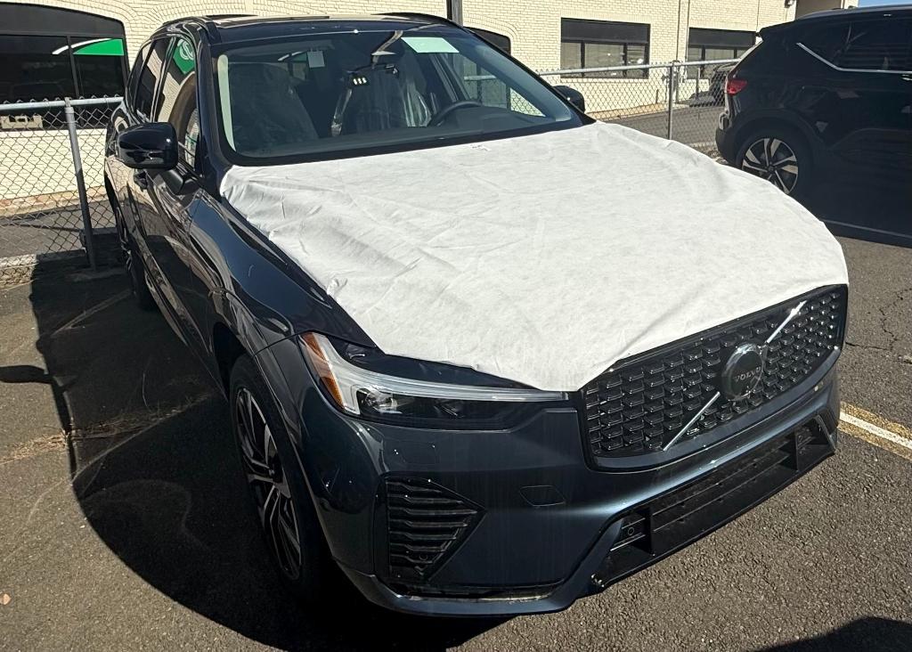 new 2025 Volvo XC60 car, priced at $55,360