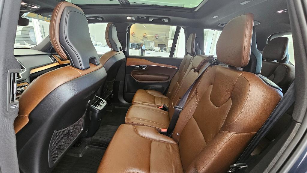 used 2022 Volvo XC90 car, priced at $35,620