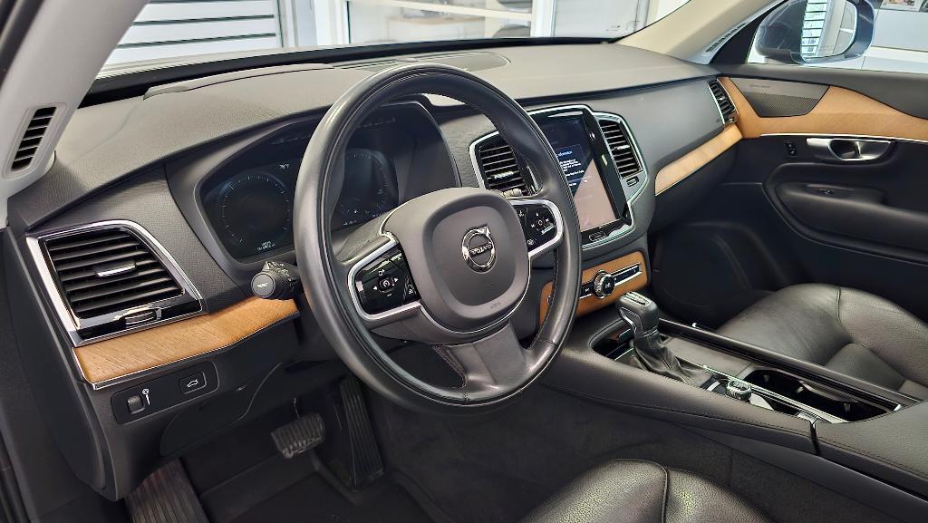 used 2022 Volvo XC90 car, priced at $45,635