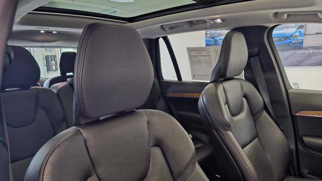 used 2022 Volvo XC90 car, priced at $45,635