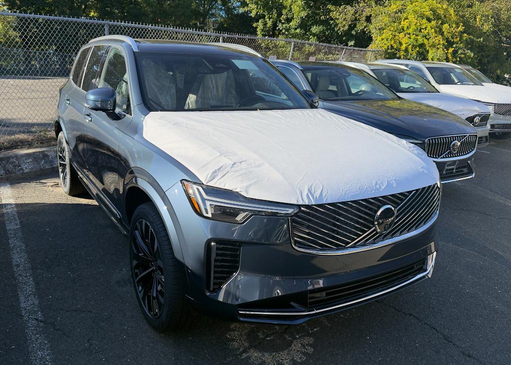 new 2026 Volvo XC90 car, priced at $69,924