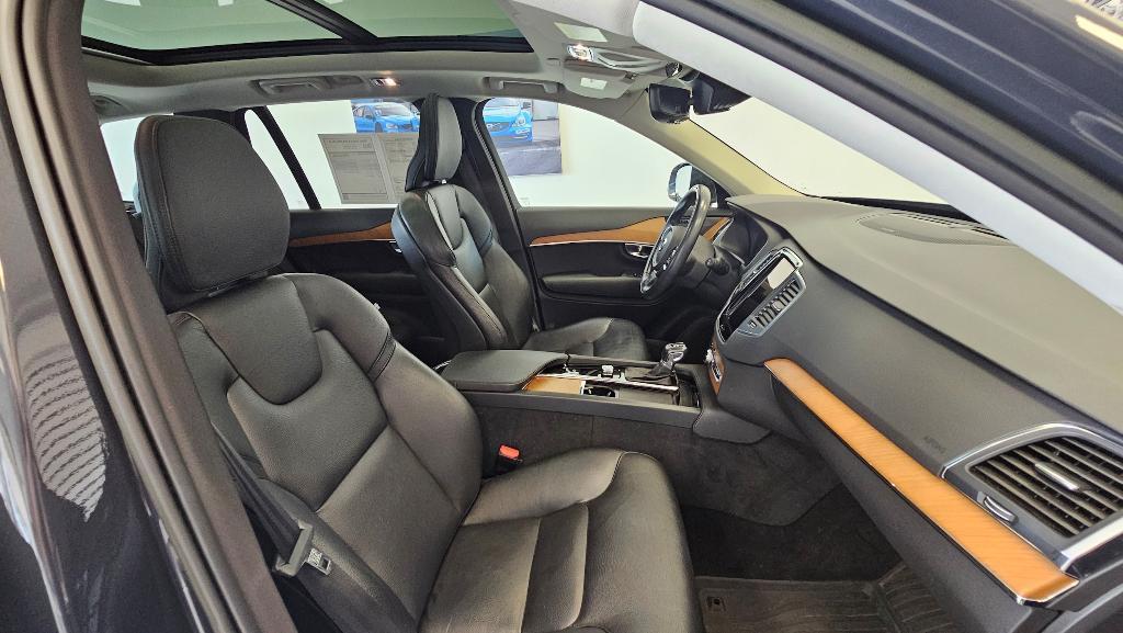 used 2022 Volvo XC90 car, priced at $36,955