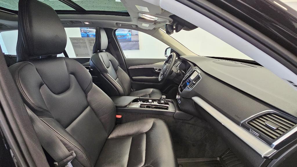 used 2023 Volvo XC90 car, priced at $37,807