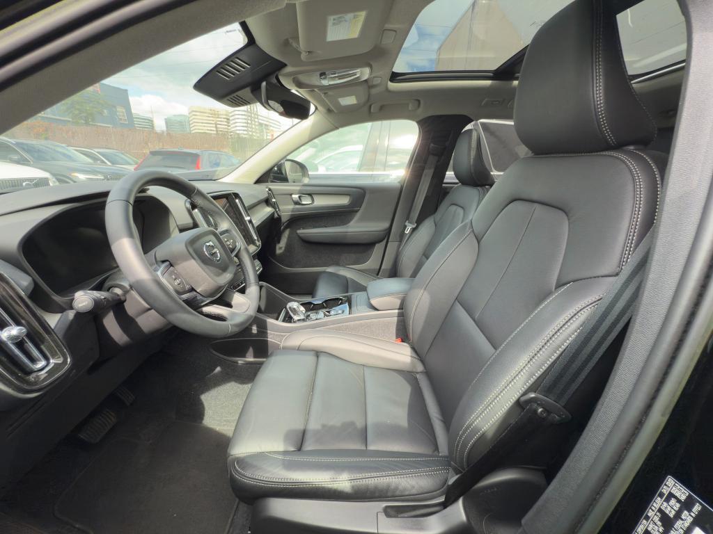 used 2023 Volvo XC40 car, priced at $32,507