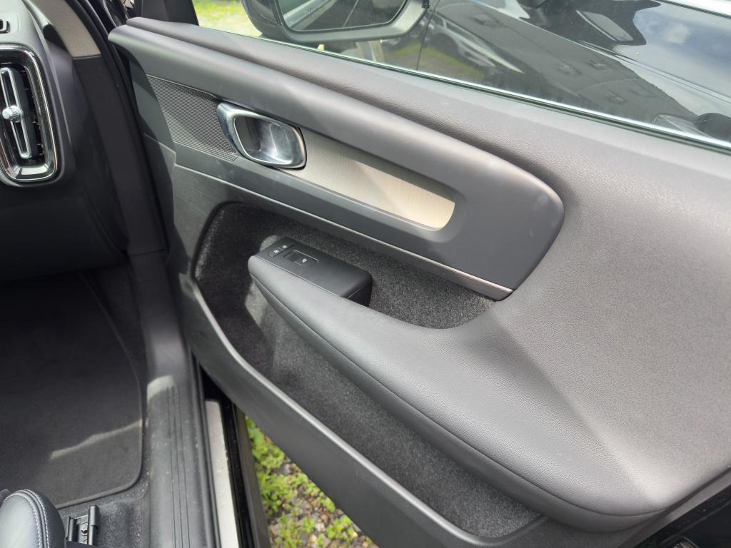 used 2023 Volvo XC40 car, priced at $32,507