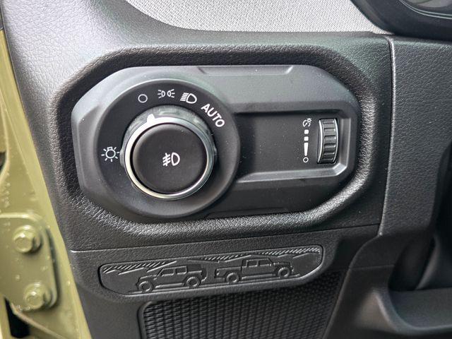 new 2025 Jeep Wrangler car, priced at $31,995