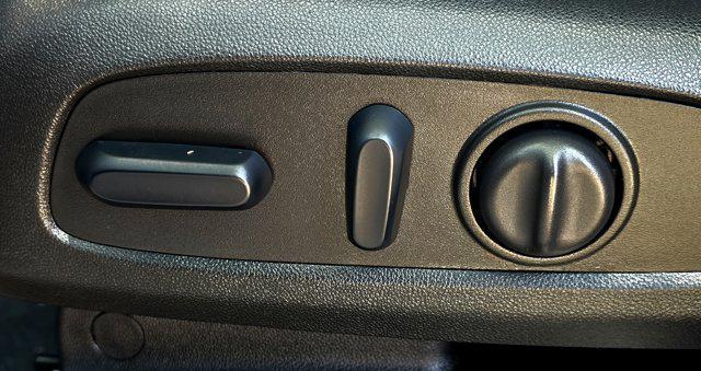 used 2023 Chevrolet Equinox car, priced at $20,906