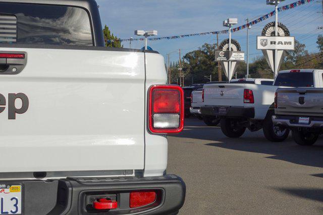 used 2022 Jeep Gladiator car, priced at $41,563