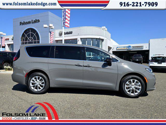new 2025 Chrysler Pacifica car, priced at $46,530