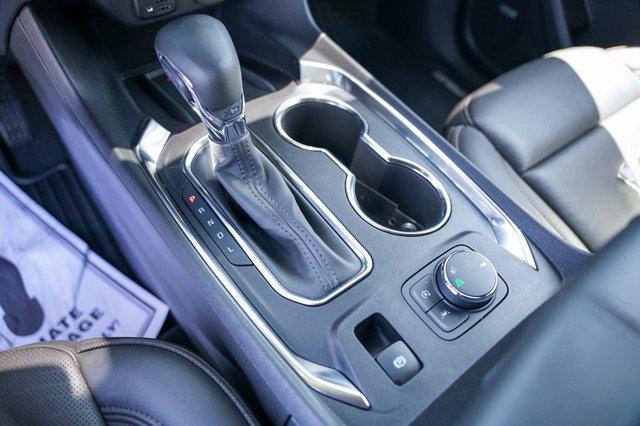 used 2023 Chevrolet Traverse car, priced at $42,988