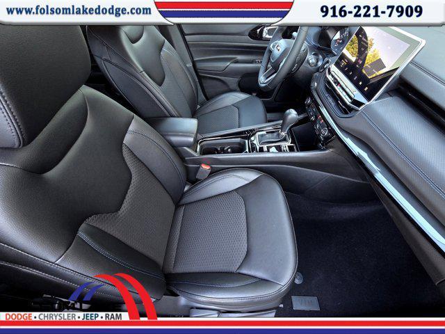new 2025 Jeep Compass car, priced at $30,600