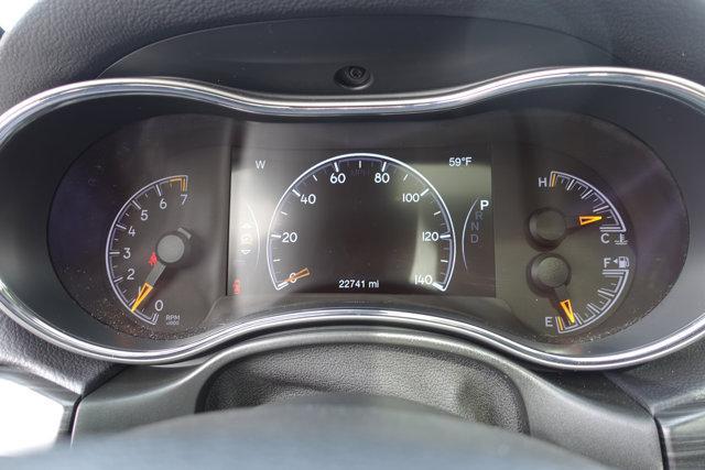 used 2022 Jeep Grand Cherokee car, priced at $35,900