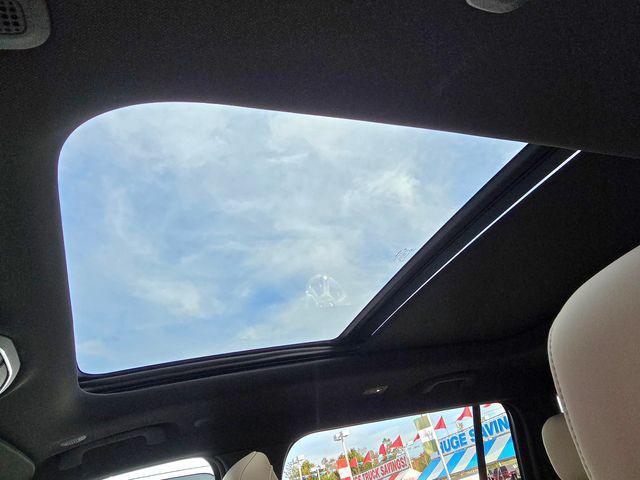 new 2025 Jeep Grand Cherokee L car, priced at $49,995