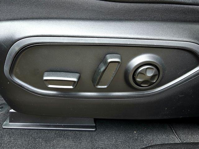 new 2025 Jeep Grand Cherokee car, priced at $39,995