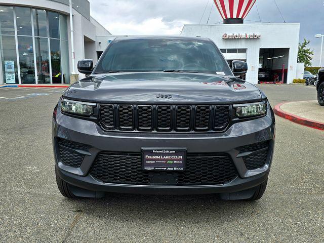 new 2025 Jeep Grand Cherokee car, priced at $39,995