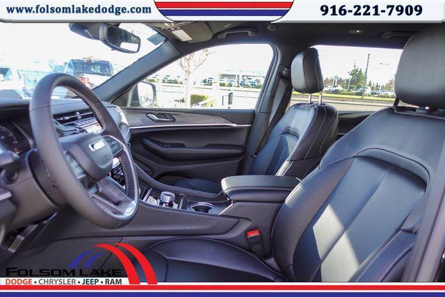 new 2025 Jeep Grand Cherokee L car, priced at $45,995