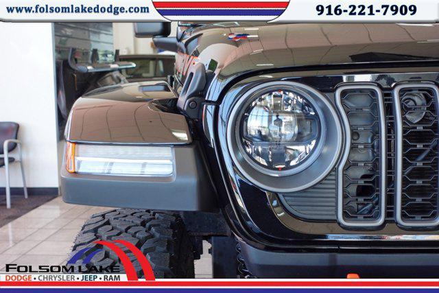 new 2025 Jeep Gladiator car, priced at $69,907