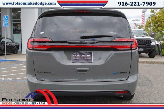 new 2025 Chrysler Pacifica Hybrid car, priced at $46,995