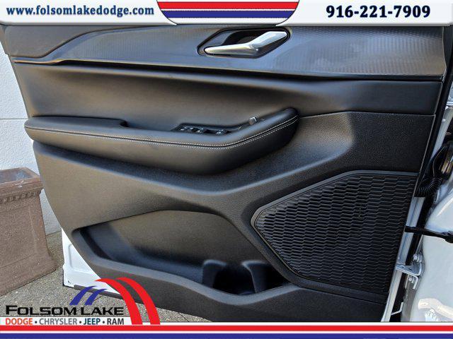 new 2025 Jeep Grand Cherokee L car, priced at $43,995