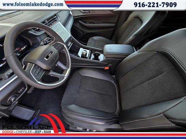 new 2025 Jeep Grand Cherokee L car, priced at $43,995