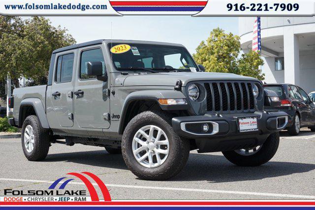 new 2023 Jeep Gladiator car, priced at $42,726