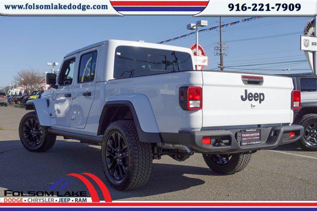 new 2025 Jeep Gladiator car, priced at $40,995