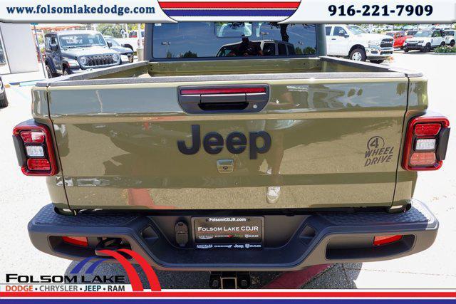 new 2025 Jeep Gladiator car, priced at $43,995