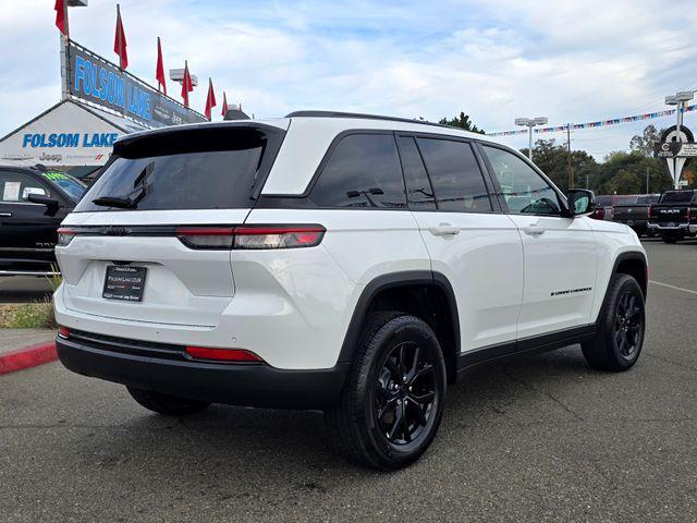 new 2025 Jeep Grand Cherokee car, priced at $35,995