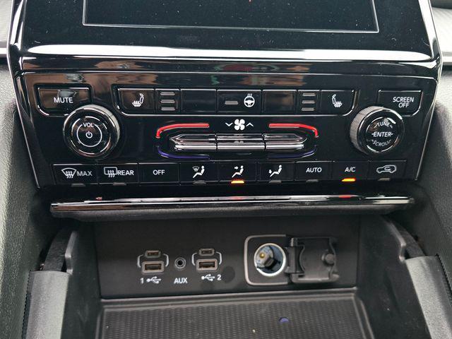 new 2025 Jeep Grand Cherokee car, priced at $35,995