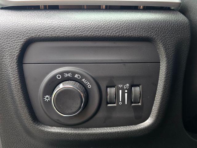 new 2025 Jeep Grand Cherokee car, priced at $35,995