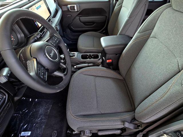 new 2025 Jeep Gladiator car, priced at $40,995