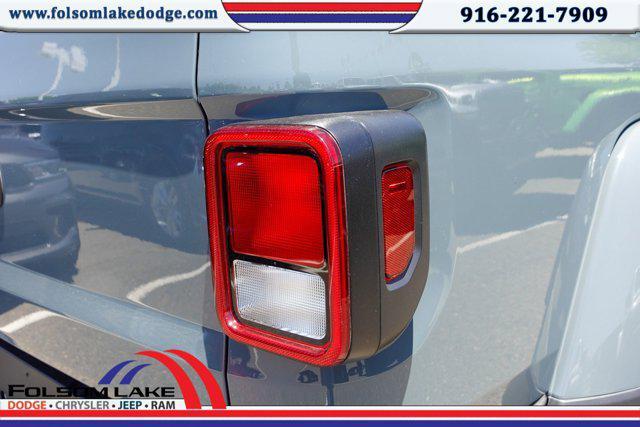 new 2025 Jeep Gladiator car, priced at $38,995