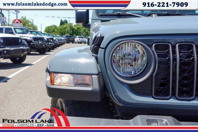 new 2025 Jeep Gladiator car, priced at $38,995