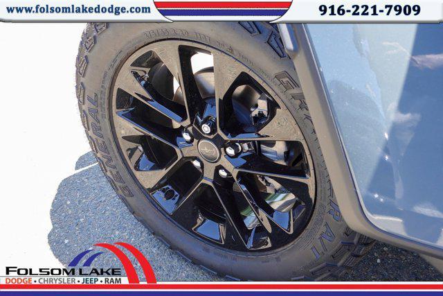 new 2025 Jeep Gladiator car, priced at $38,995
