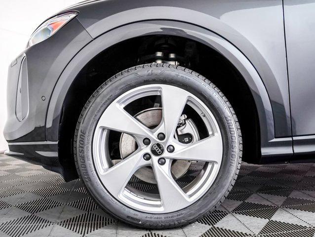 new 2025 Audi Q5 car, priced at $60,960
